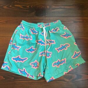 Chubbies Teal Sharks men’s bathing suit size s